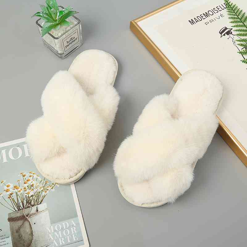 Faux Fur Crisscross Strap Slippers