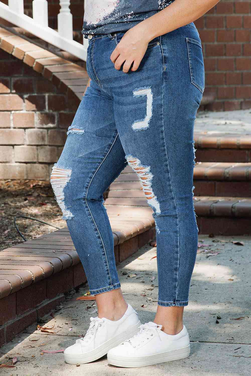 Distressed Skinny Jeans