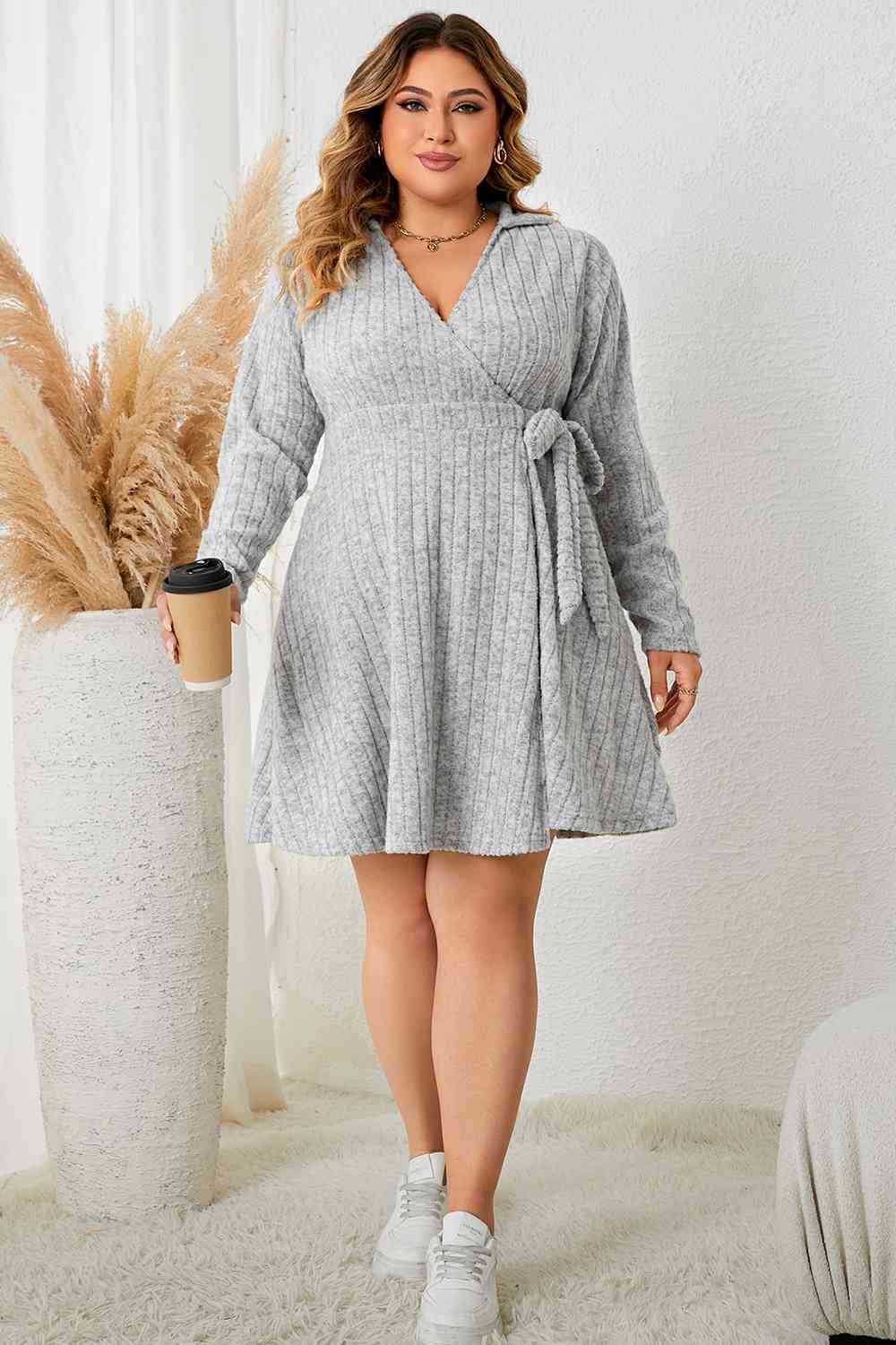 Collared Neck Long Sleeve Tied Dress